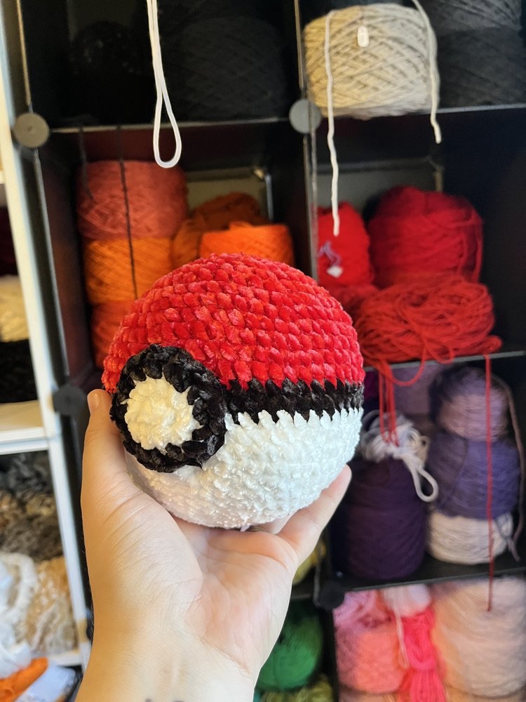 Free Pokéball Crochet&nbsp;Pattern